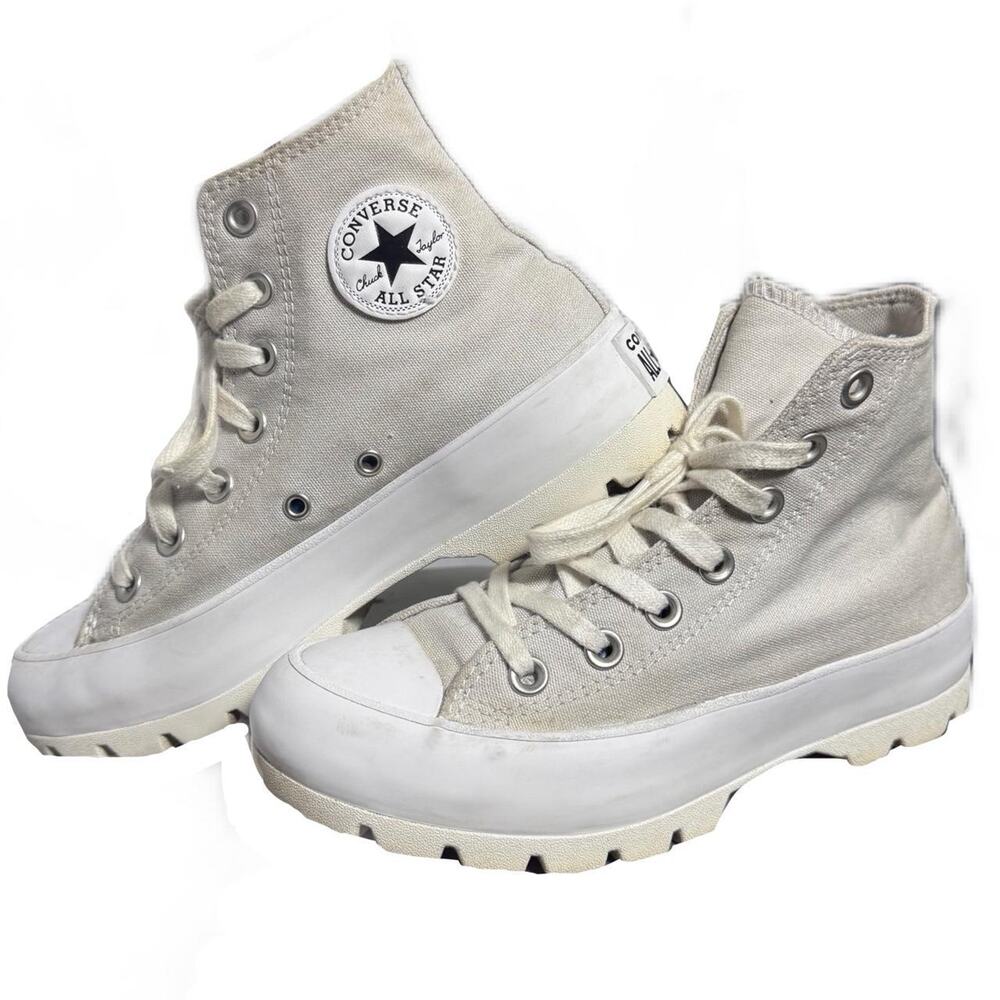 White Converse Chuck Taylor Platform